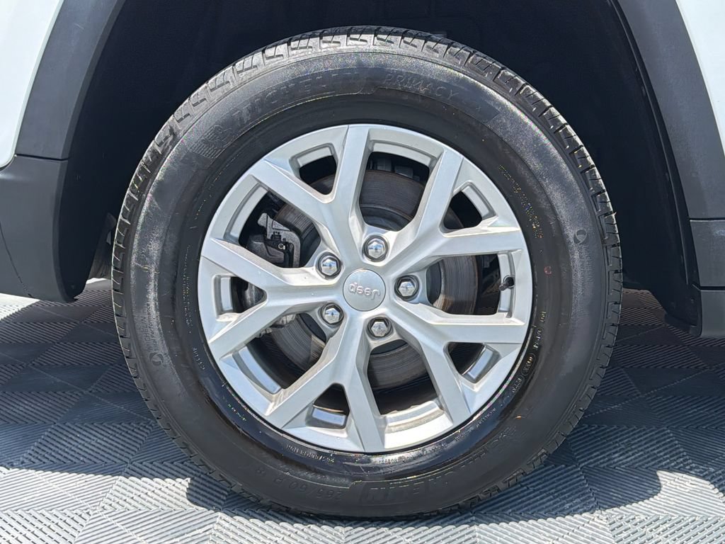 Used 2023 Jeep Grand Cherokee L Limited AWD/4WD image 22