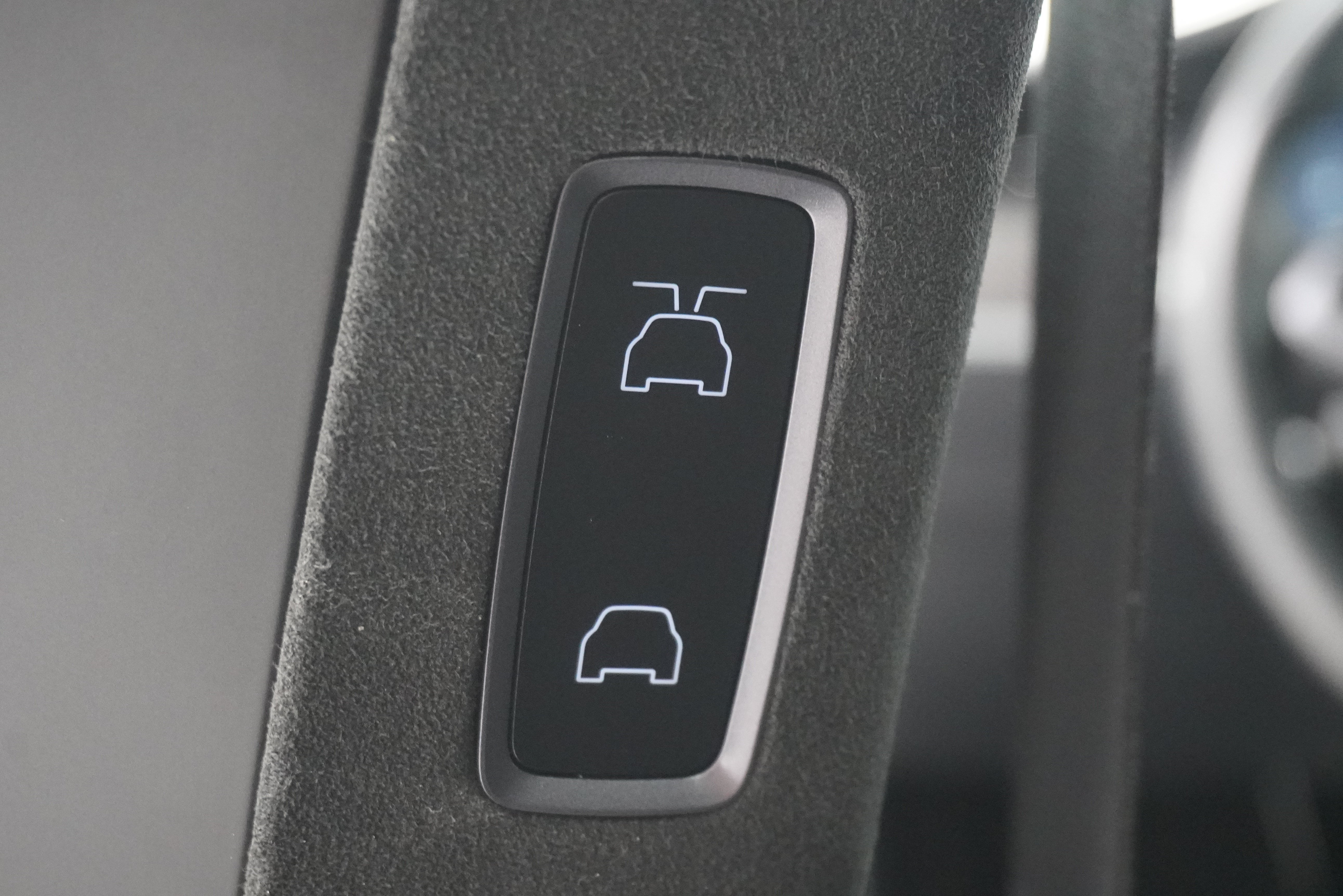 Used 2019 Tesla Model X Performance AWD/4WD image 16