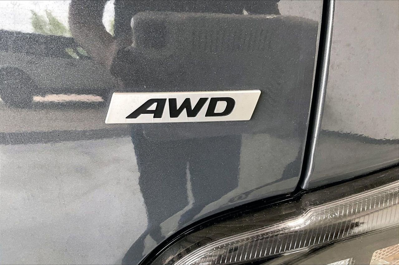 Used 2023 Hyundai Kona SEL AWD/4WD image 9