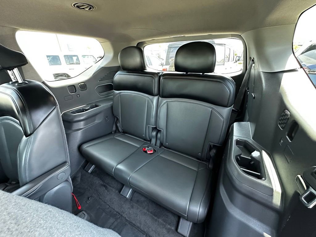 Used 2024 Kia EV9 Light Long Range RWD image 18