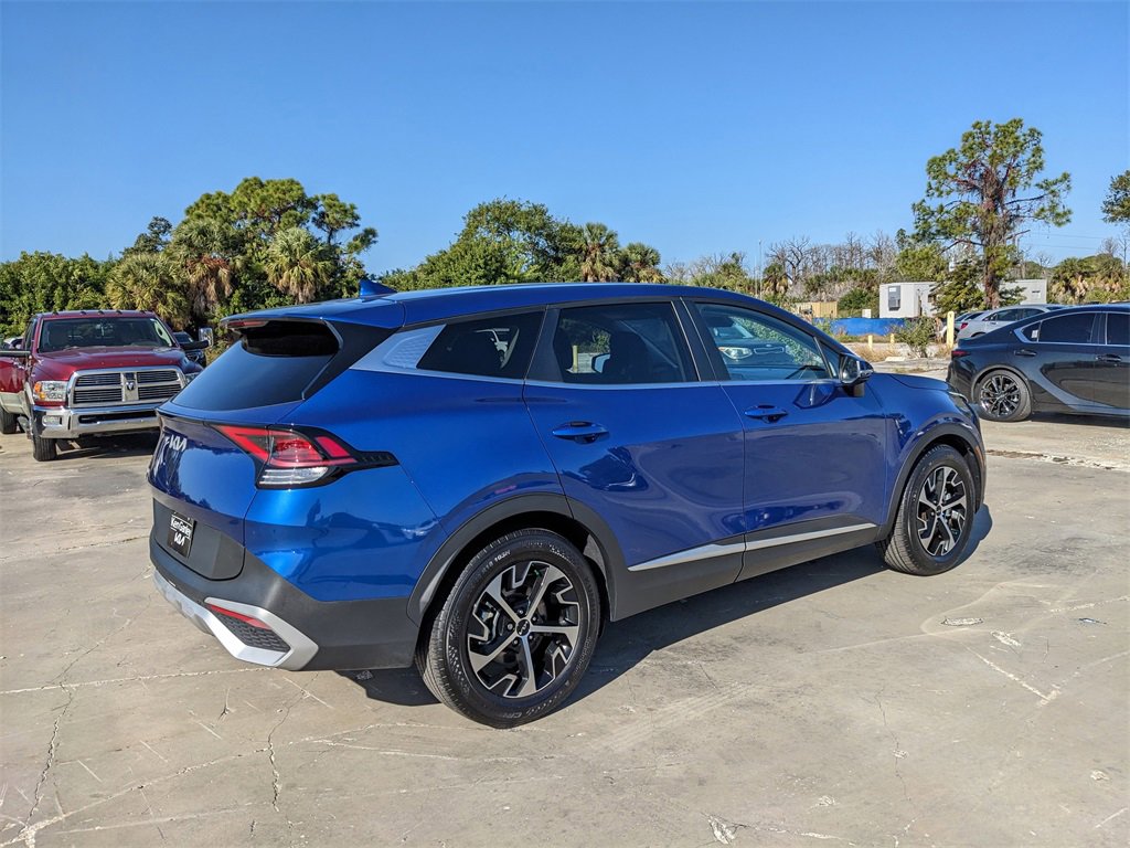 Certified 2024 Kia Sportage EX image 9