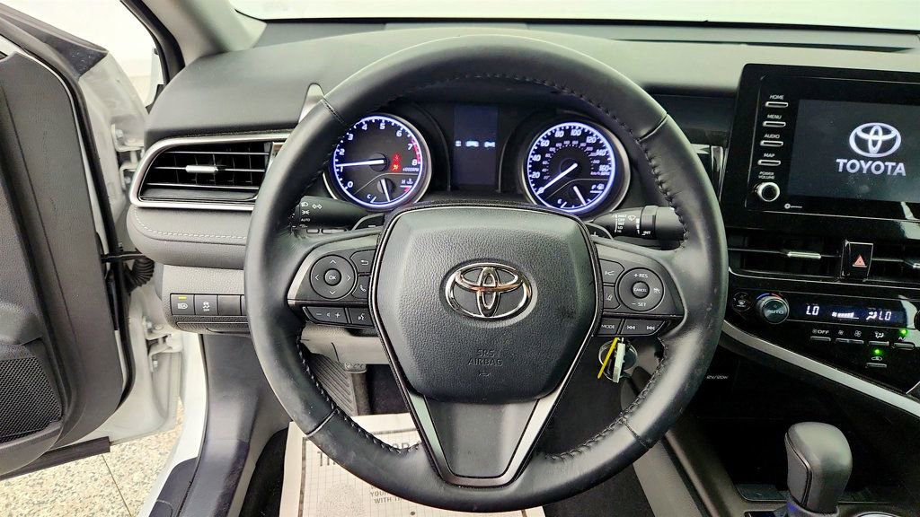 Used 2023 Toyota Camry SE FWD image 13