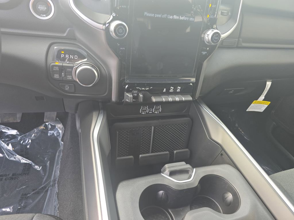 New 2026 RAM 1500 4x4 Crew Cab image 22