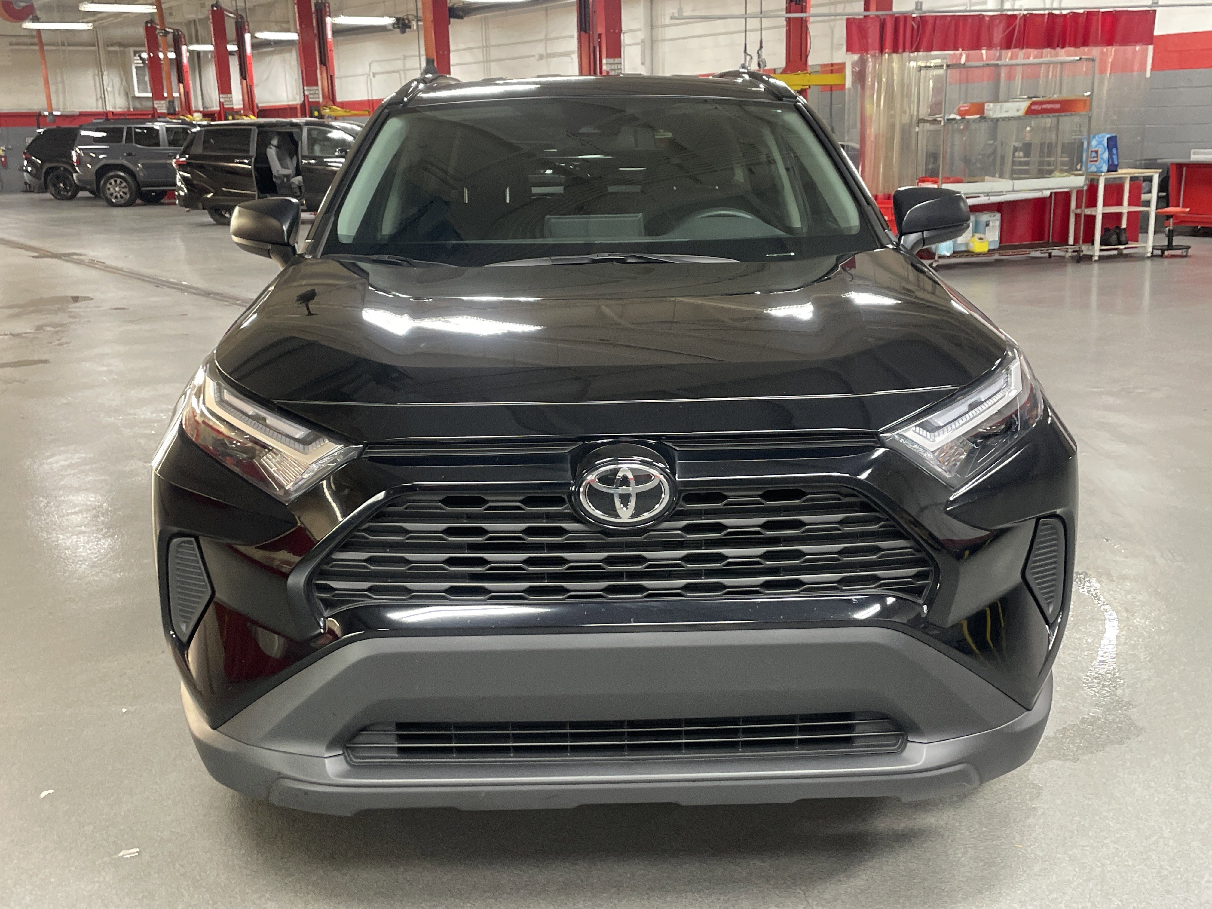 Used 2025 Toyota RAV4 LE image 3