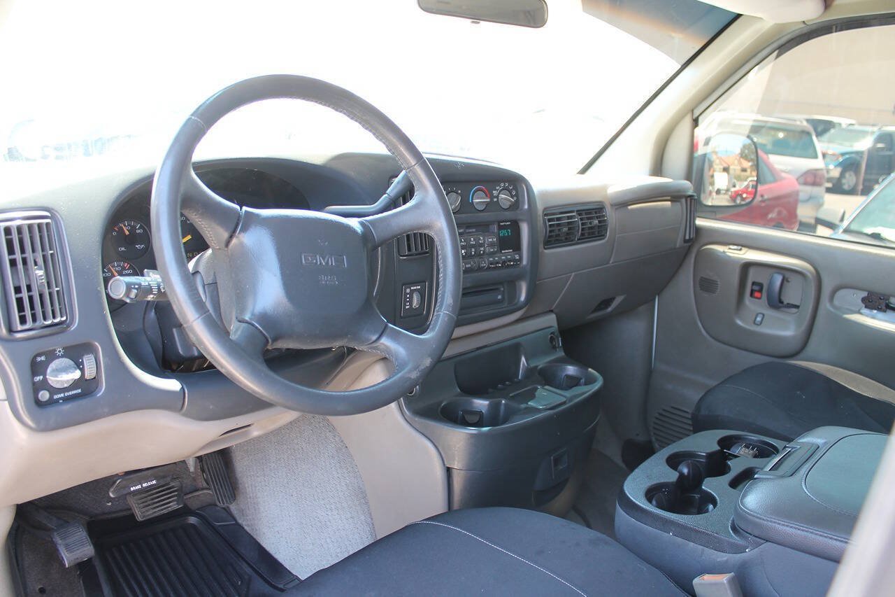 Used 2000 GMC Savana 1500 w/ Marketing Option Pkg 1SE RWD image 20