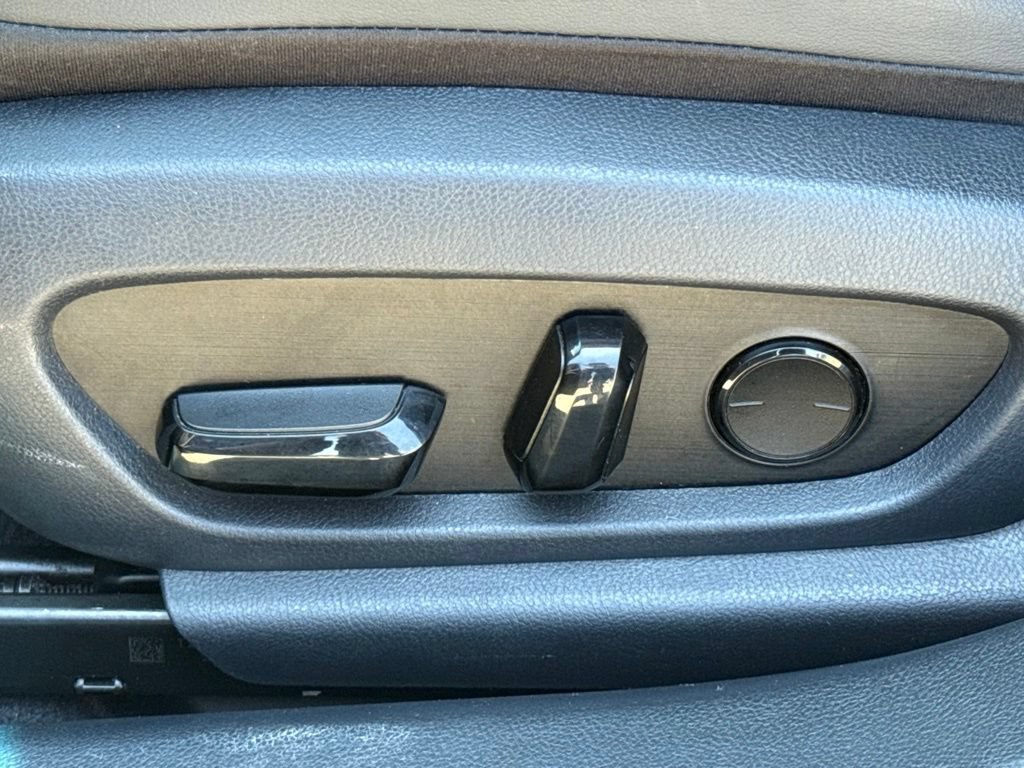 Used 2025 Lexus ES 350 w/ Premium Package FWD image 24
