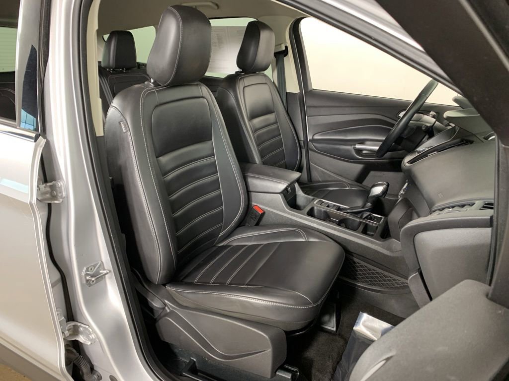 Used 2019 Ford Escape SEL AWD/4WD image 34
