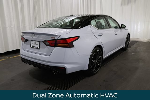 New 2026 Nissan Altima 2.5 SR w/ SR Premium Package FWD image 3