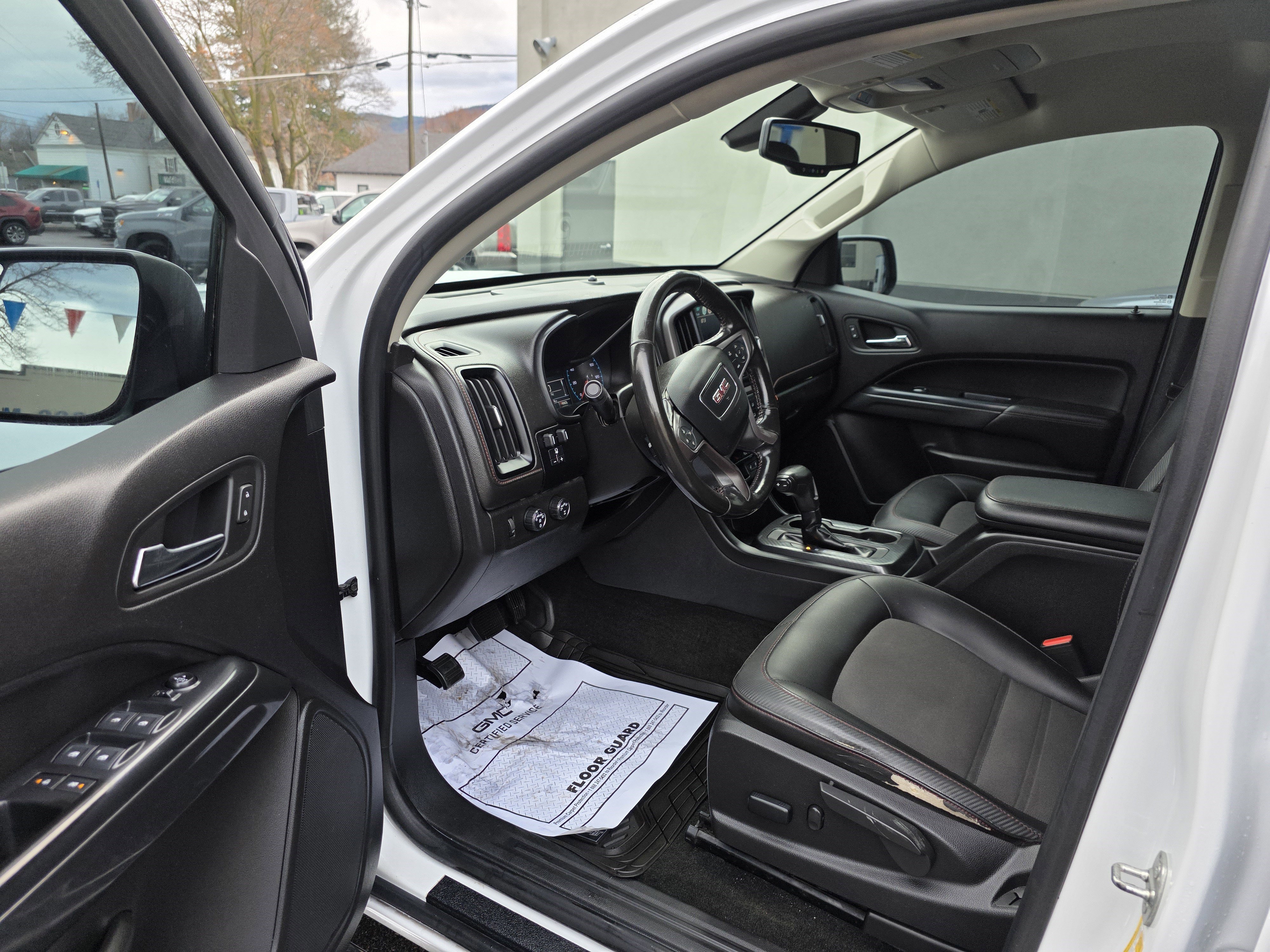 Used 2018 GMC Canyon All Terrain image 11