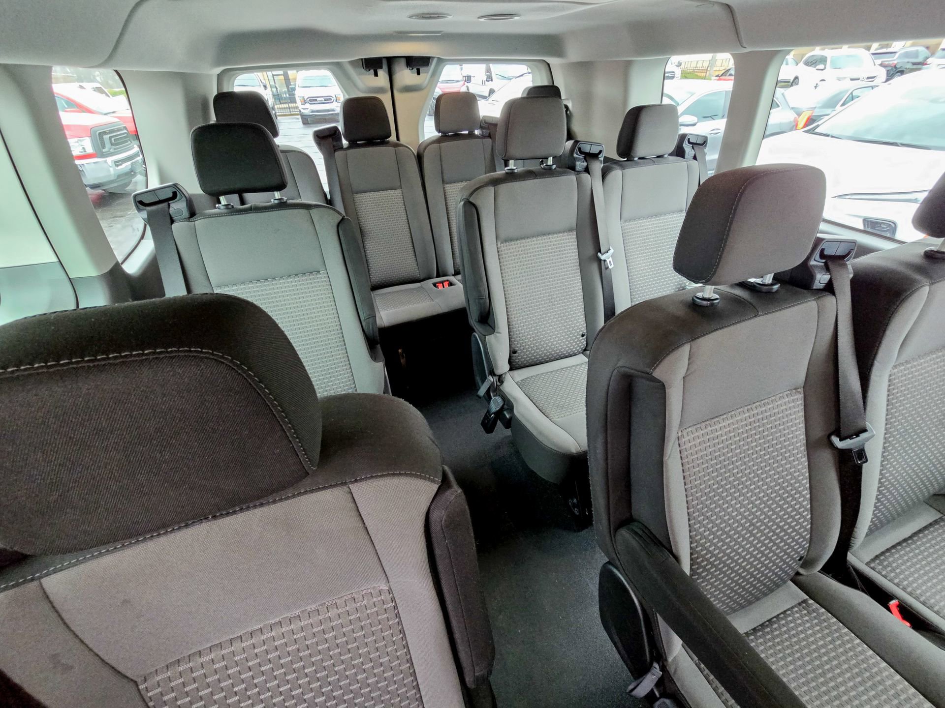 Used 2023 Ford Transit 350 XLT image 28