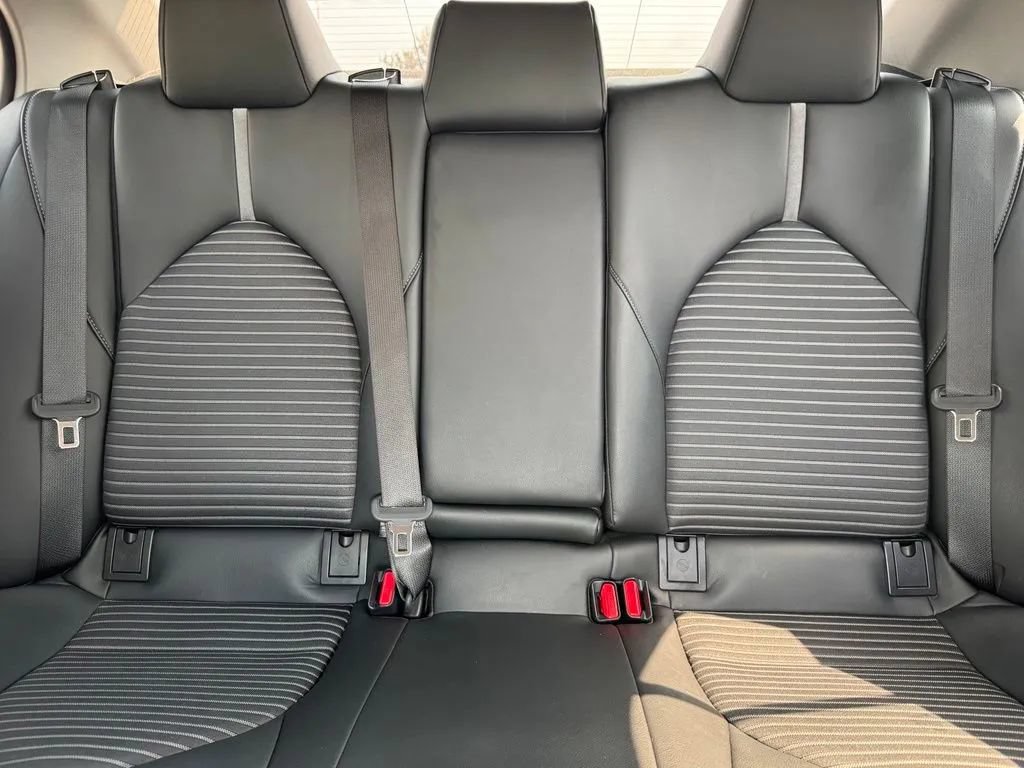 Used 2023 Toyota Camry SE w/ Convenience Package FWD image 19