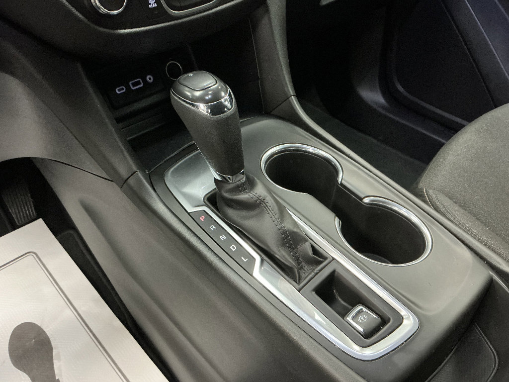 Used 2019 Chevrolet Equinox LT FWD image 16