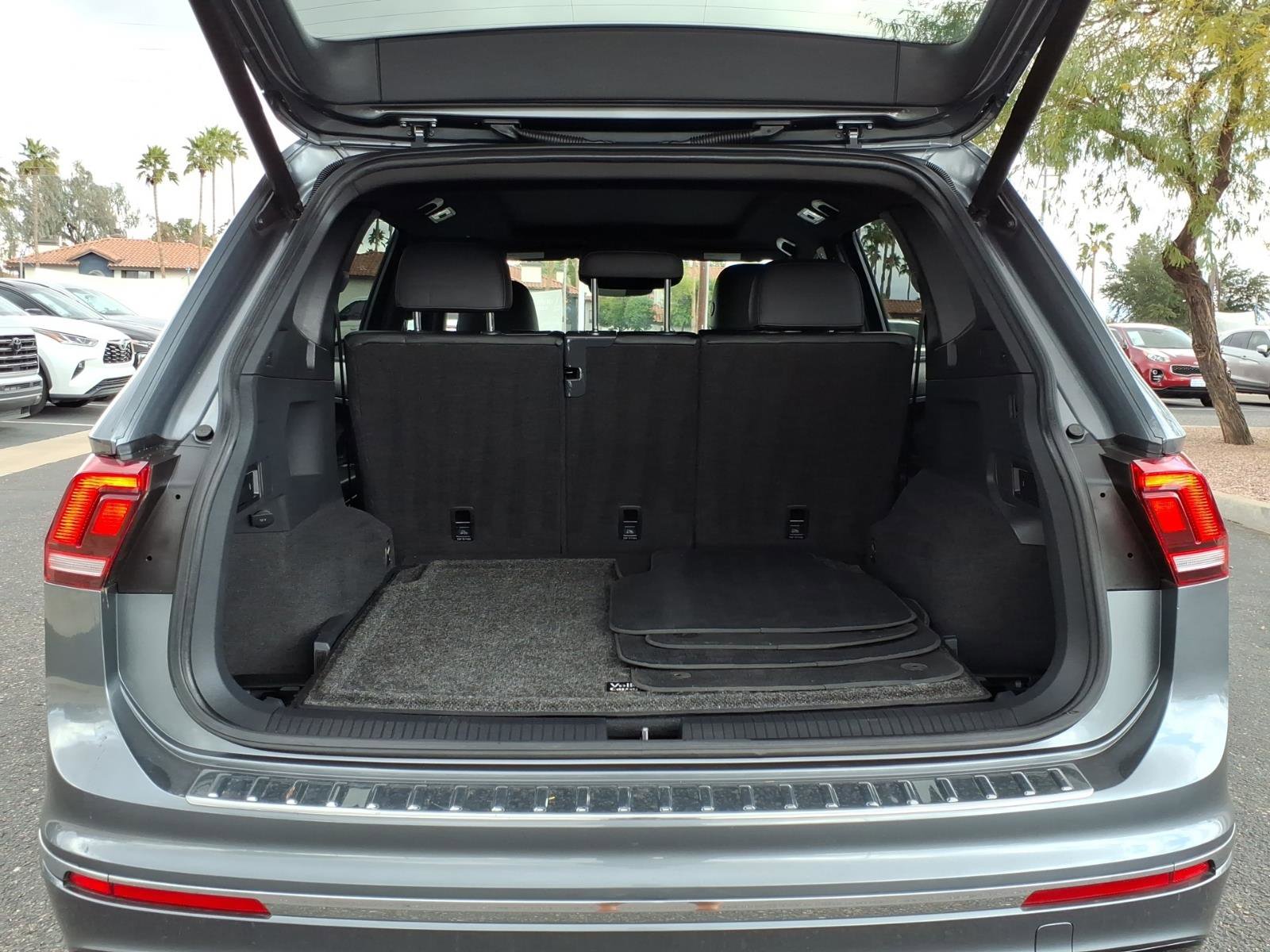 Used 2020 Volkswagen Tiguan SEL Premium R-Line image 18