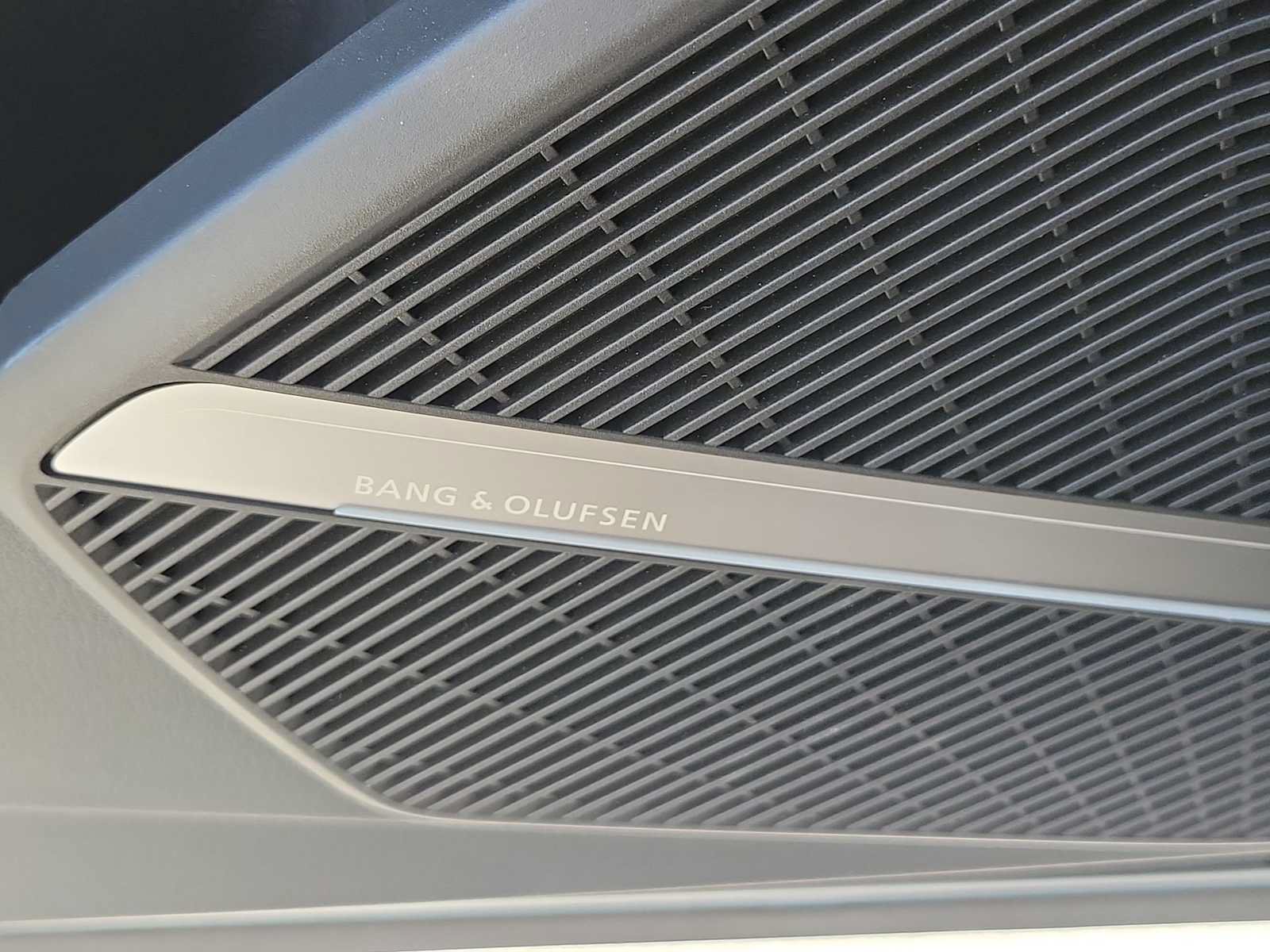 Certified 2025 Audi SQ5 Premium Plus AWD/4WD image 29