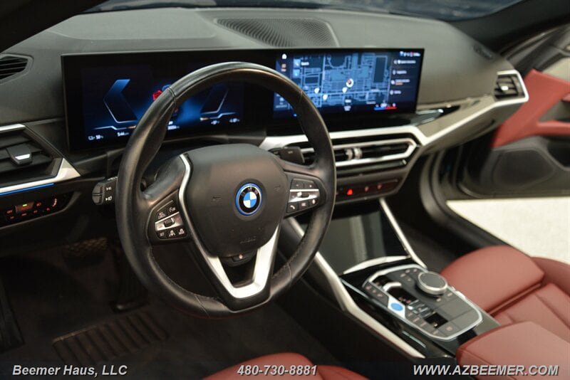 Used 2023 BMW i4 eDrive35 RWD image 16