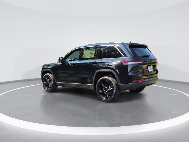 New 2026 Jeep Grand Cherokee Limited w/ Limited Altitude Package AWD/4WD image 6