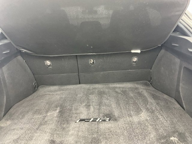 Used 2019 Toyota C-HR XLE image 21