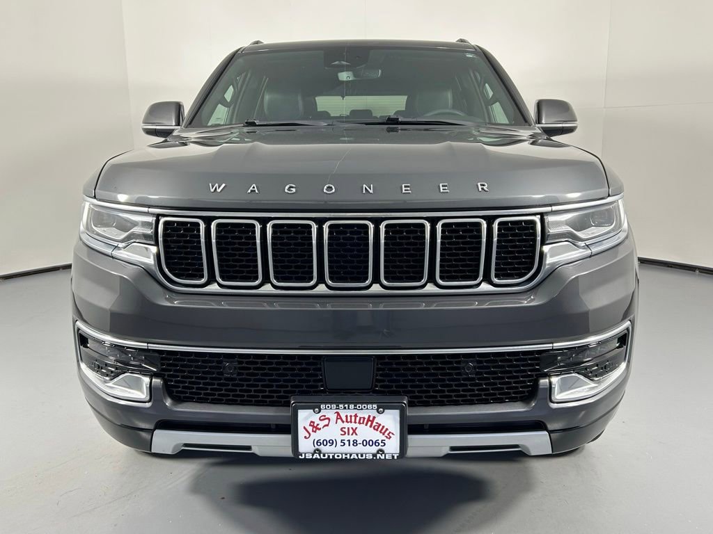 Used 2022 Jeep Wagoneer Series II AWD/4WD image 2