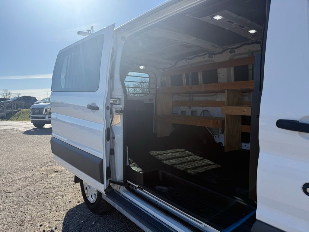 Used 2018 Ford Transit 250 130 Low Roof w/ Exterior Upgrade Package image 23
