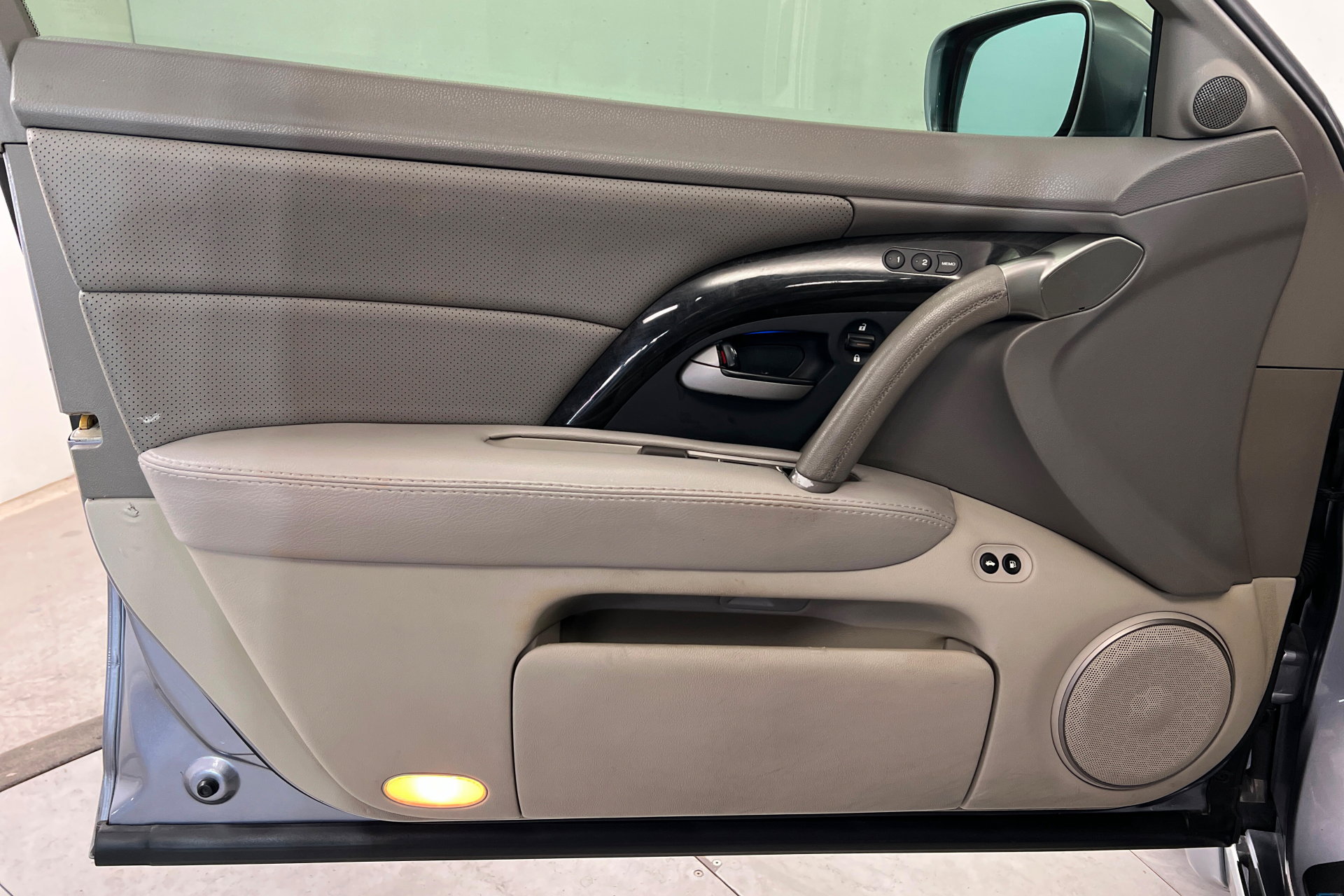 Used 2011 Acura RL image 14