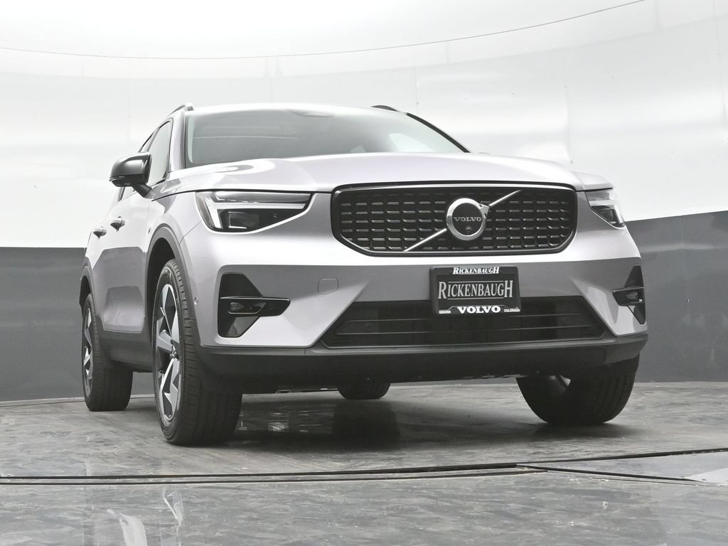 New 2026 Volvo XC40 B5 Plus w/ Protection Package Premier AWD/4WD image 25