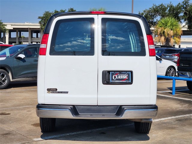 Used 2024 Chevrolet Express 2500 w/ Driver Convenience Package image 6