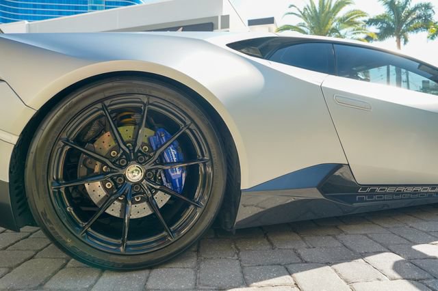 Used 2020 Lamborghini Huracan EVO AWD/4WD image 28
