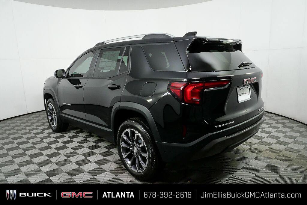 Used 2026 GMC Terrain Elevation w/ Elevation Premium Package FWD image 3