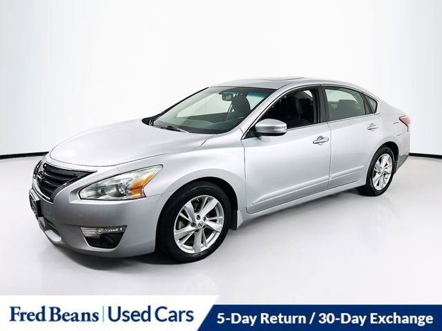 Used 2015 Nissan Altima 2.5 SV w/ Convenience Package image 4