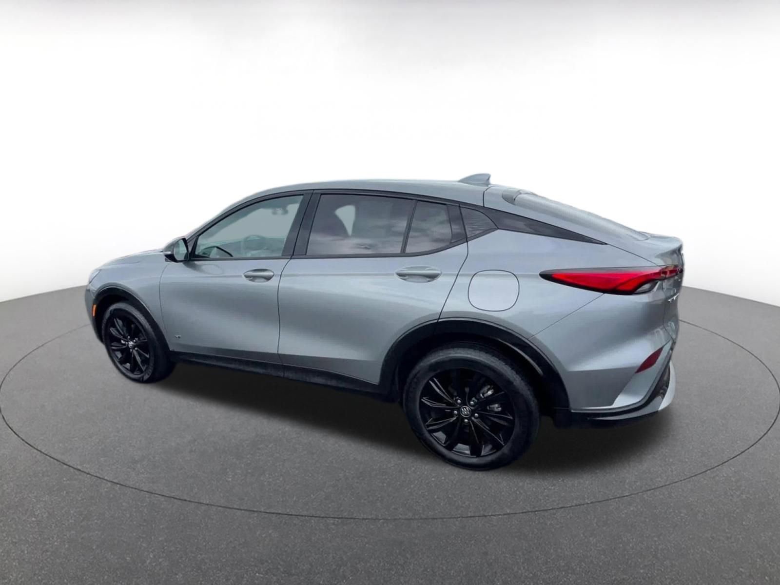 Used 2025 Buick Envista Sport Touring image 10