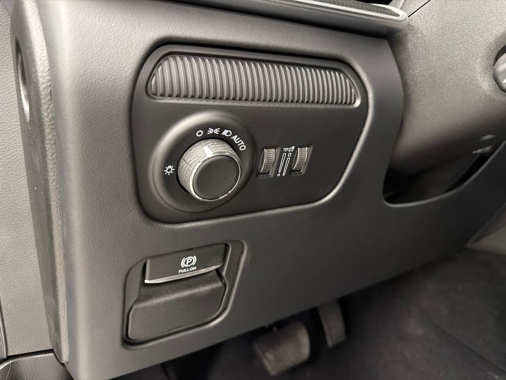 New 2026 Jeep Grand Wagoneer L Summit AWD/4WD image 21