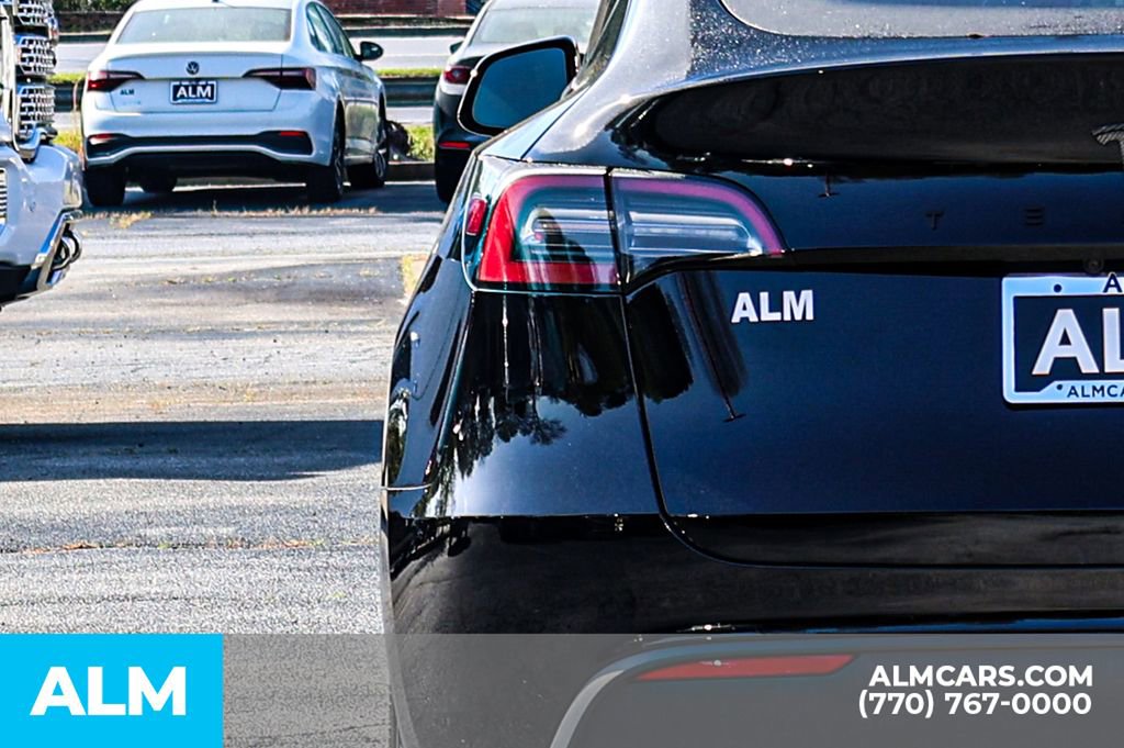 Used 2023 Tesla Model Y Long Range image 13
