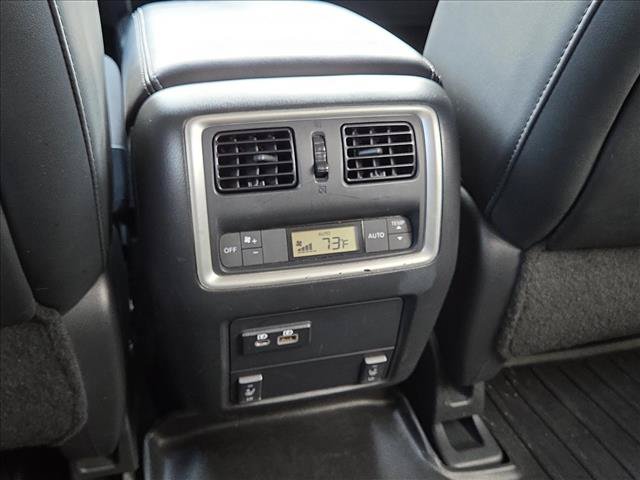 Used 2019 INFINITI QX60 Luxe w/ Sensory Package FWD image 18