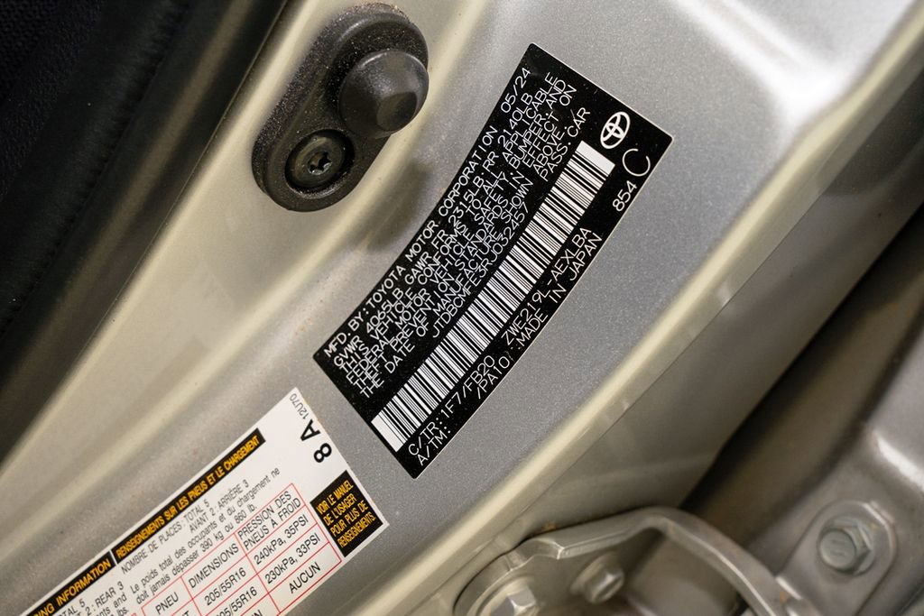 Used 2024 Toyota Corolla LE w/ LE Convenience Package image 20