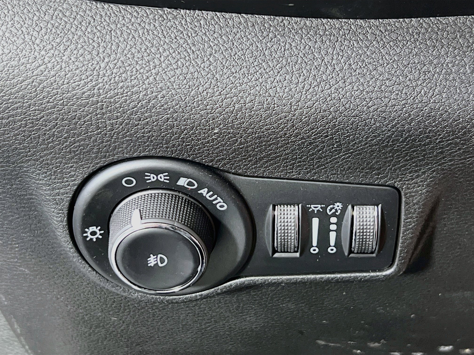 Used 2022 Jeep Compass Latitude w/ Convenience Group AWD/4WD image 10