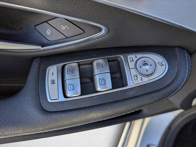 Used 2018 Mercedes-Benz C 300 Sedan image 10