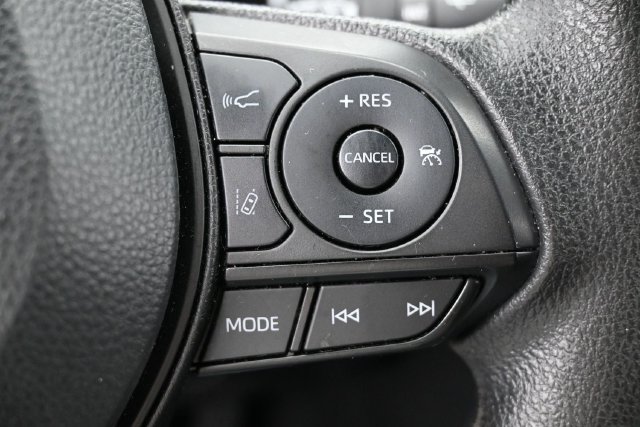 Used 2024 Toyota RAV4 XLE FWD image 16