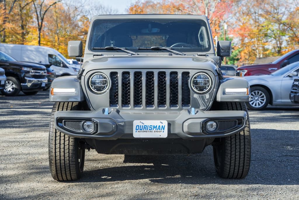 Used 2022 Jeep Wrangler Unlimited Sahara image 2