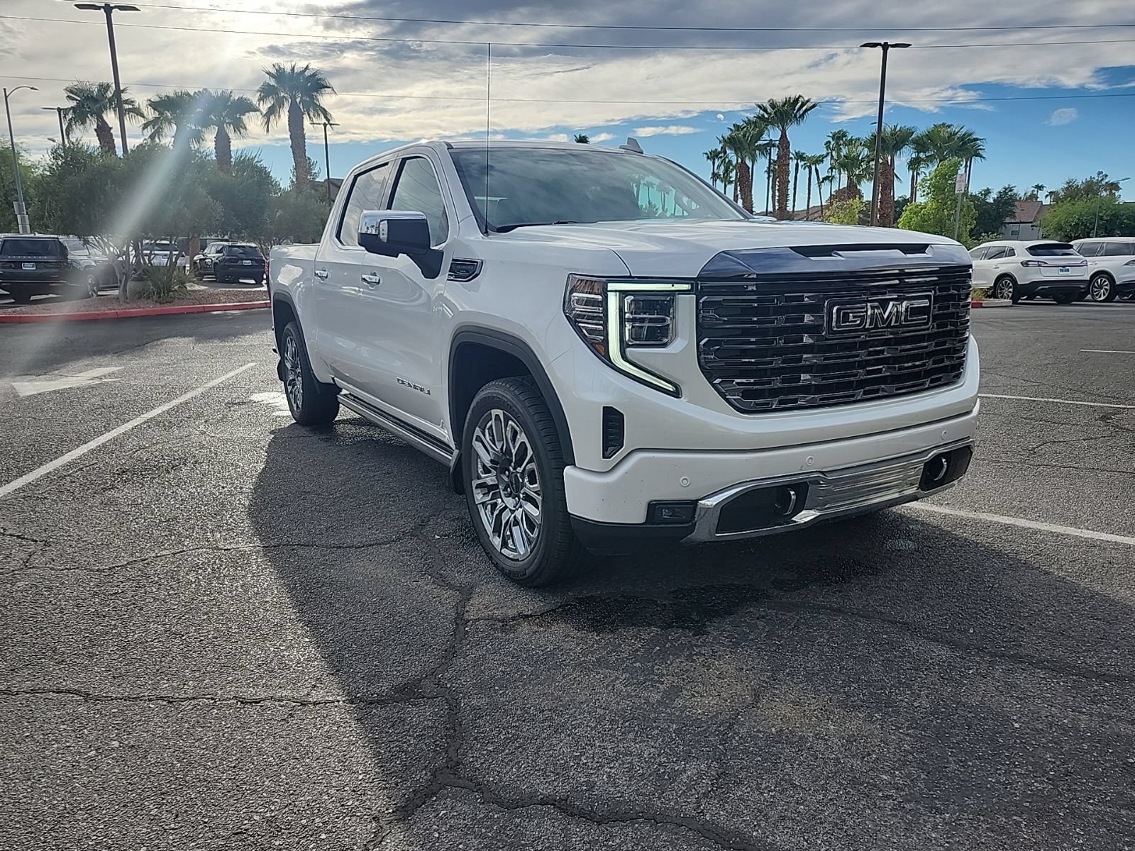 Used 2024 GMC Sierra 1500 Denali Ultimate AWD/4WD image 2