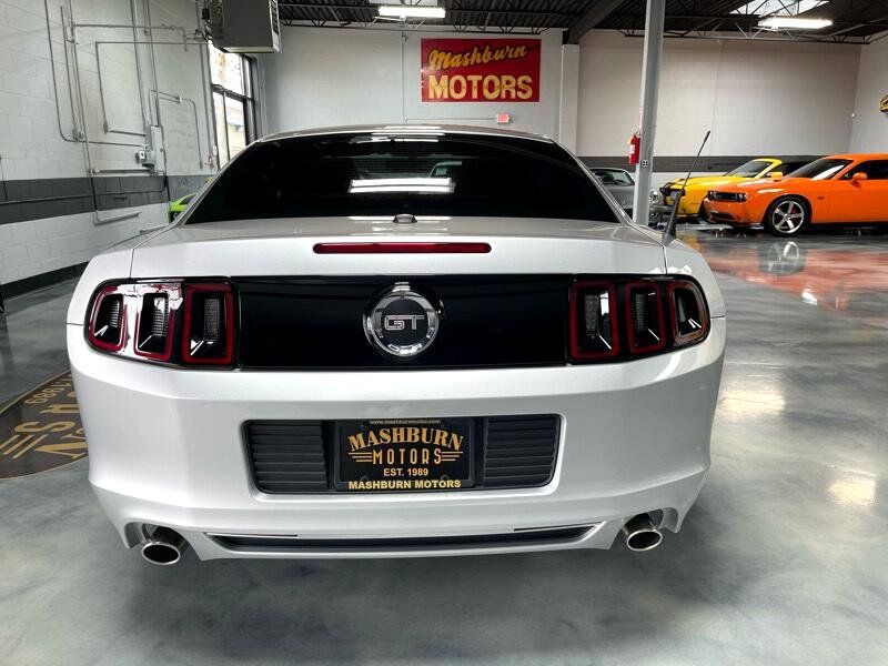 Used 2013 Ford Mustang GT Premium image 12