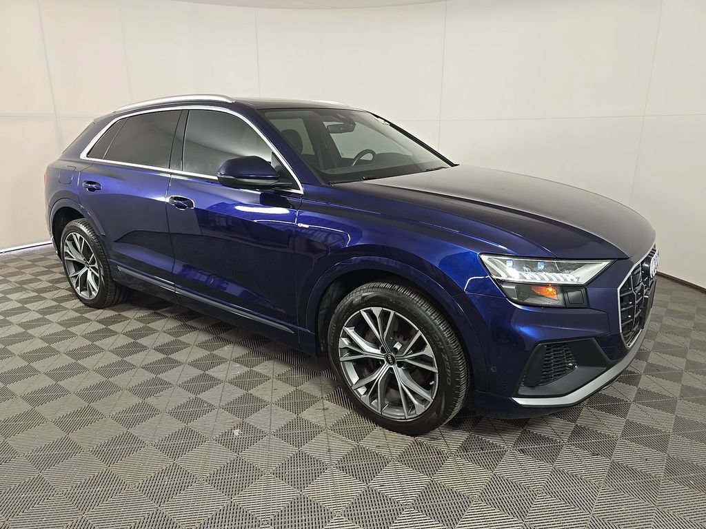 Used 2023 Audi Q8 Premium Plus w/ Premium Plus Package AWD/4WD image 2