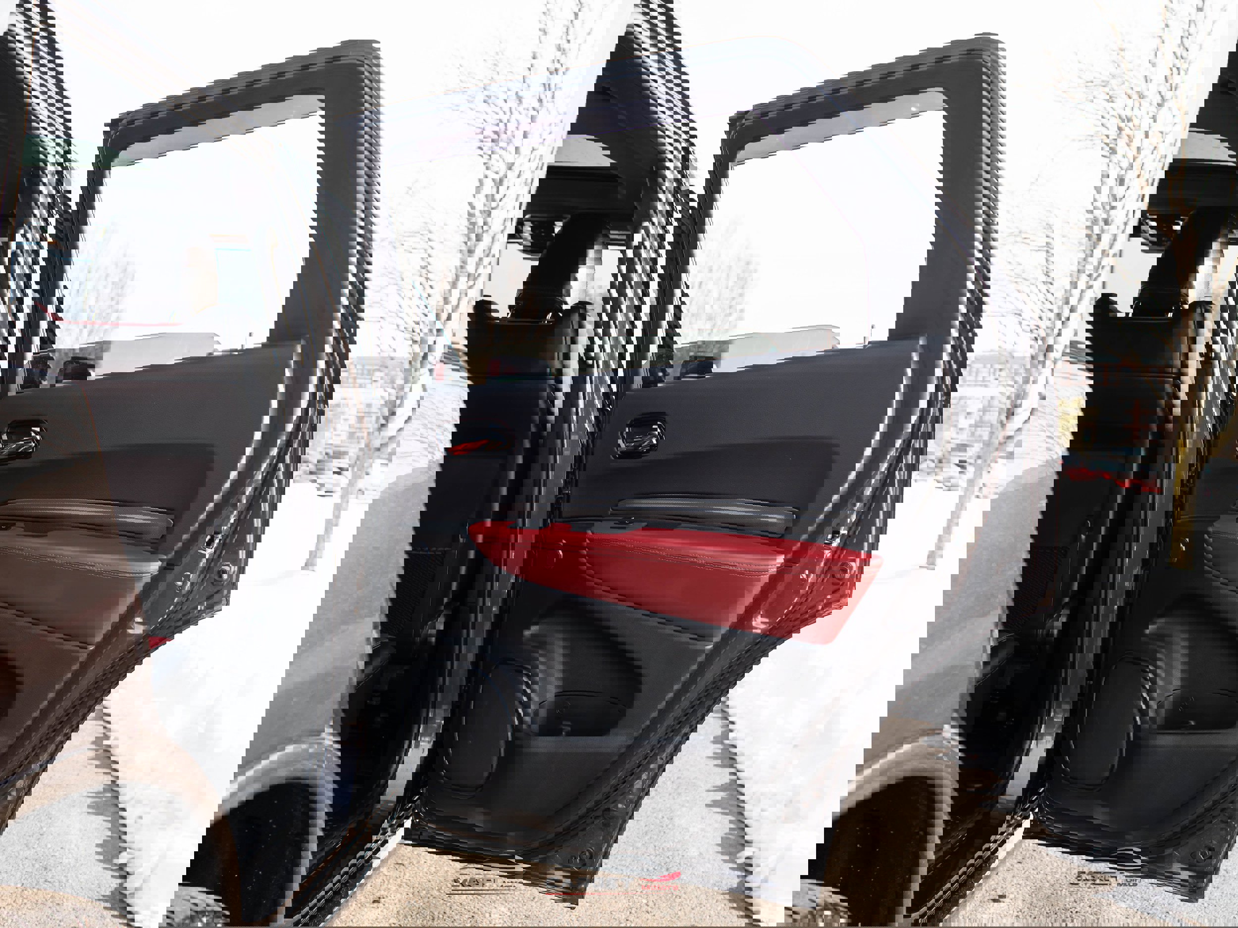 Used 2021 Dodge Durango R/T w/ Technology Group AWD/4WD image 50