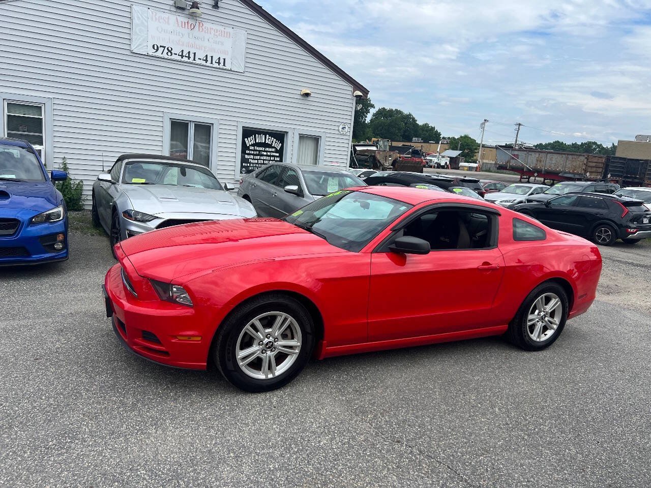 Used 2014 Ford Mustang Coupe RWD image 2