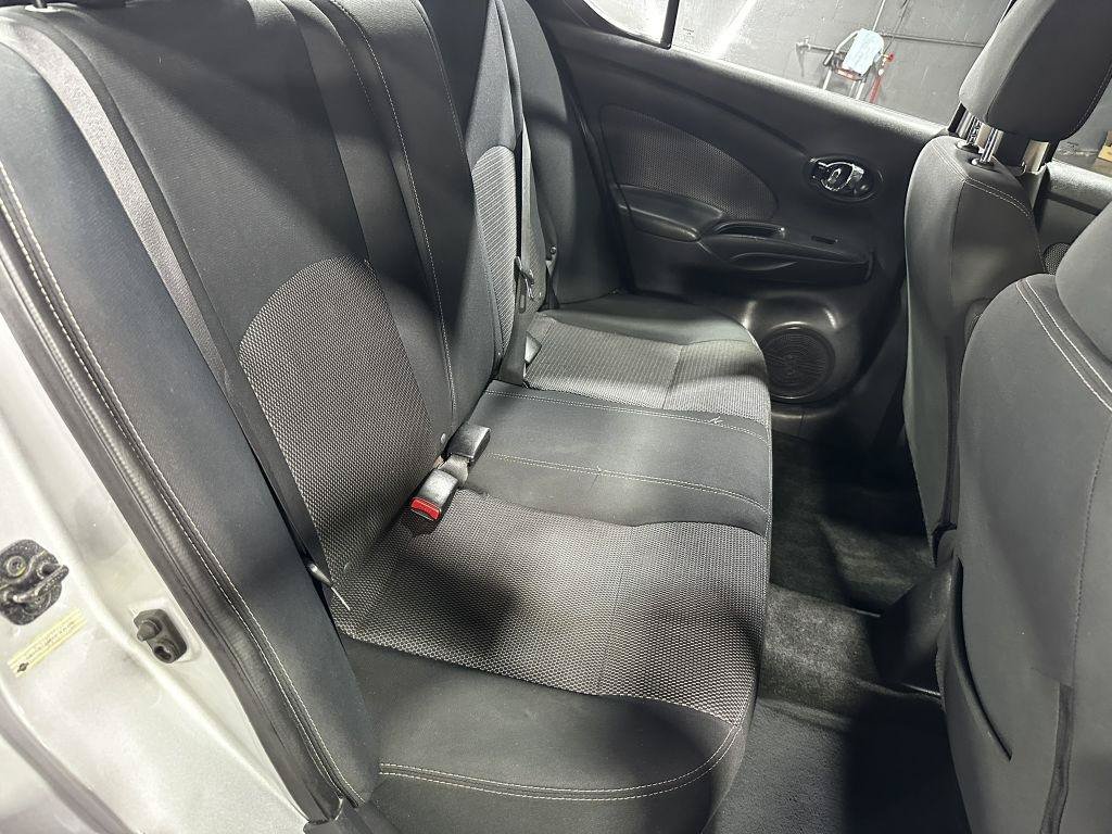 Used 2016 Nissan Versa SV FWD image 28