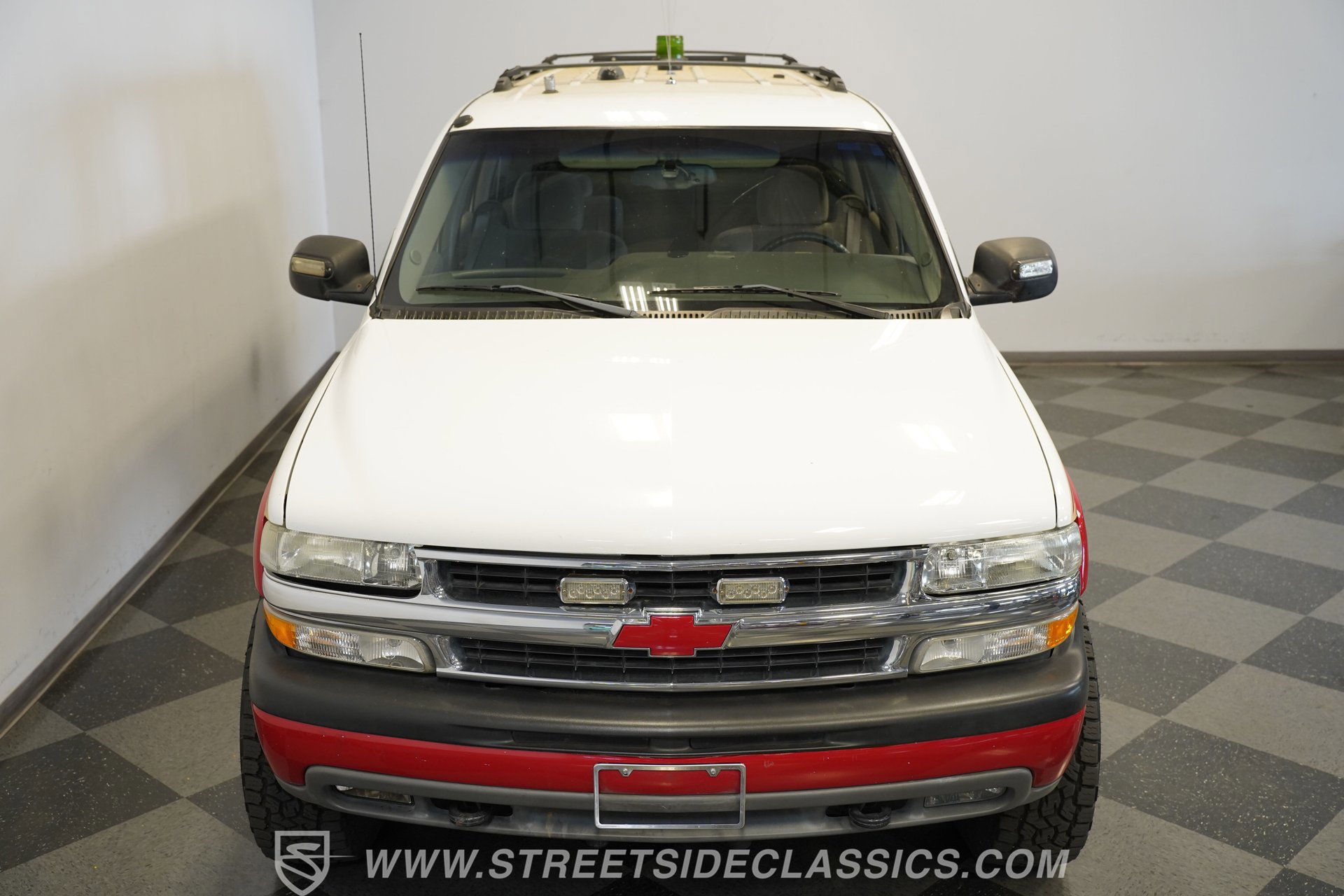 Used 2004 Chevrolet Suburban 2500 AWD/4WD image 37