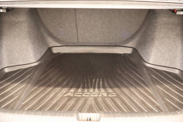 Used 2018 Honda Accord EX image 26