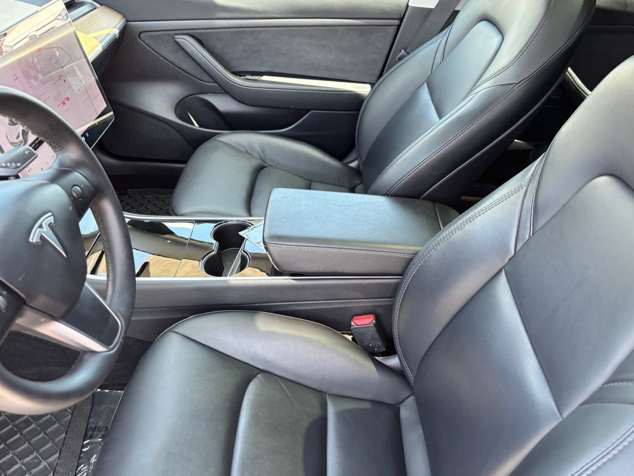 Used 2020 Tesla Model 3 Standard Range Plus RWD image 17