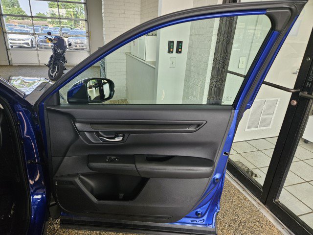 Used 2023 Honda CR-V LX image 14
