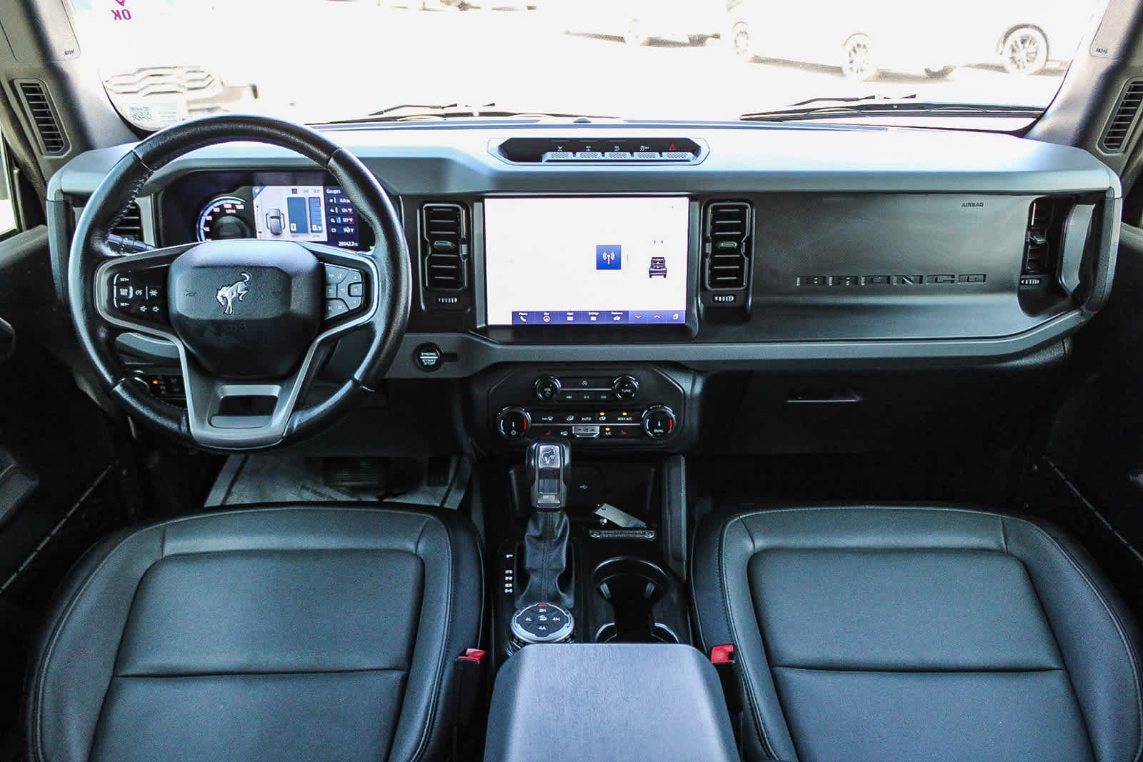 Used 2022 Ford Bronco Everglades image 12