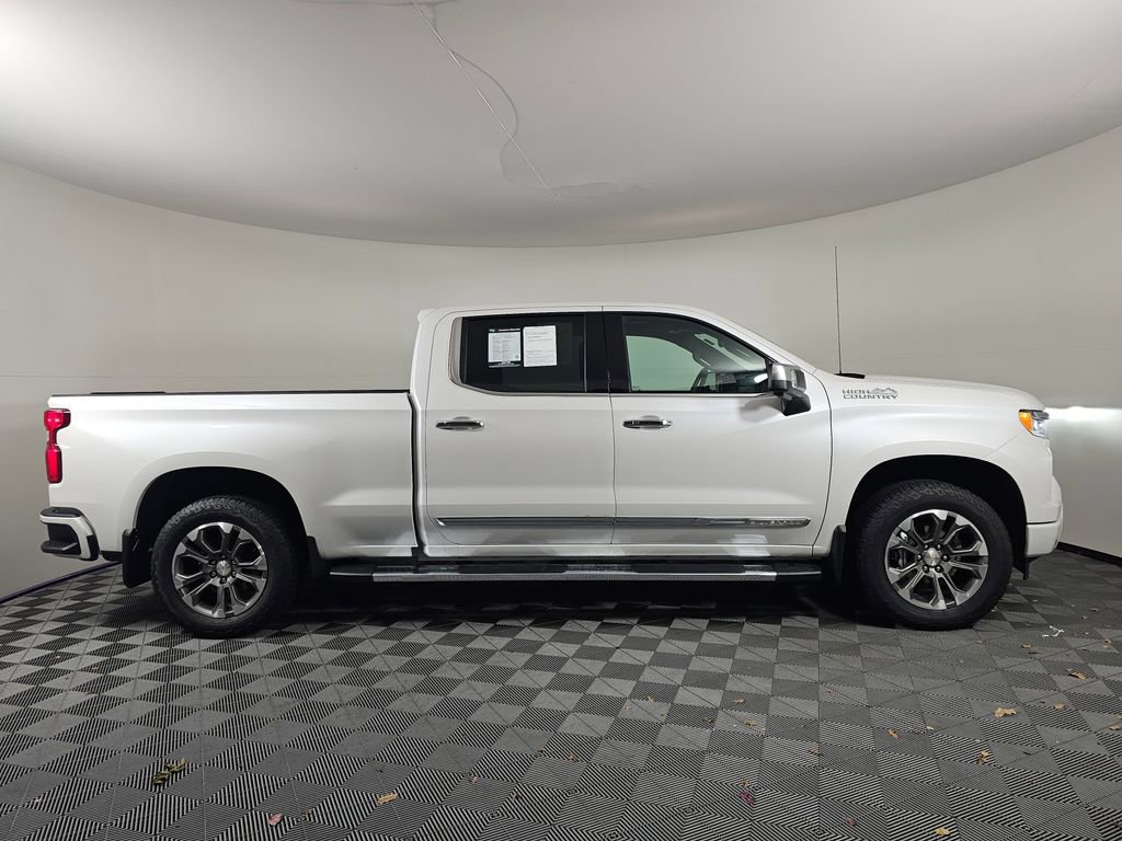 Used 2025 Chevrolet Silverado 1500 High Country w/ Technology Package image 8